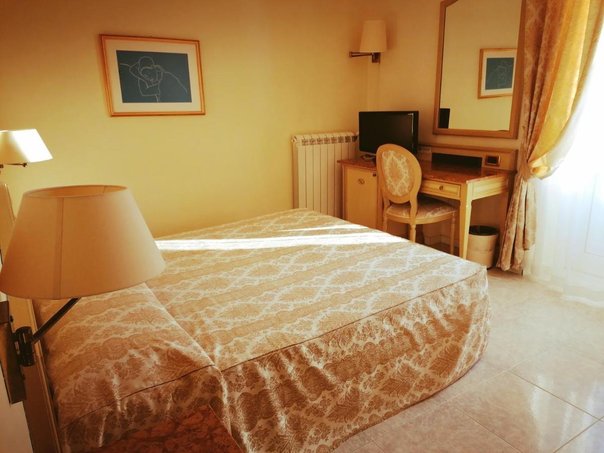 Ena Hotel Arenzano Kültér fotó