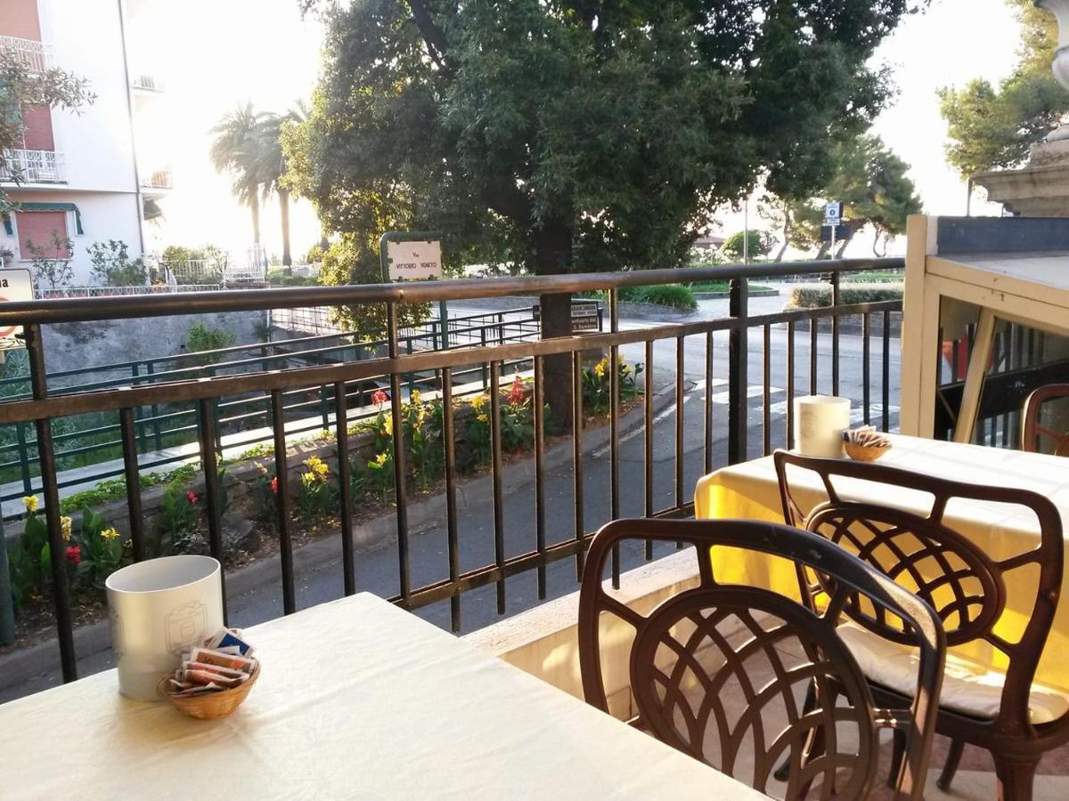 Ena Hotel Arenzano Kültér fotó