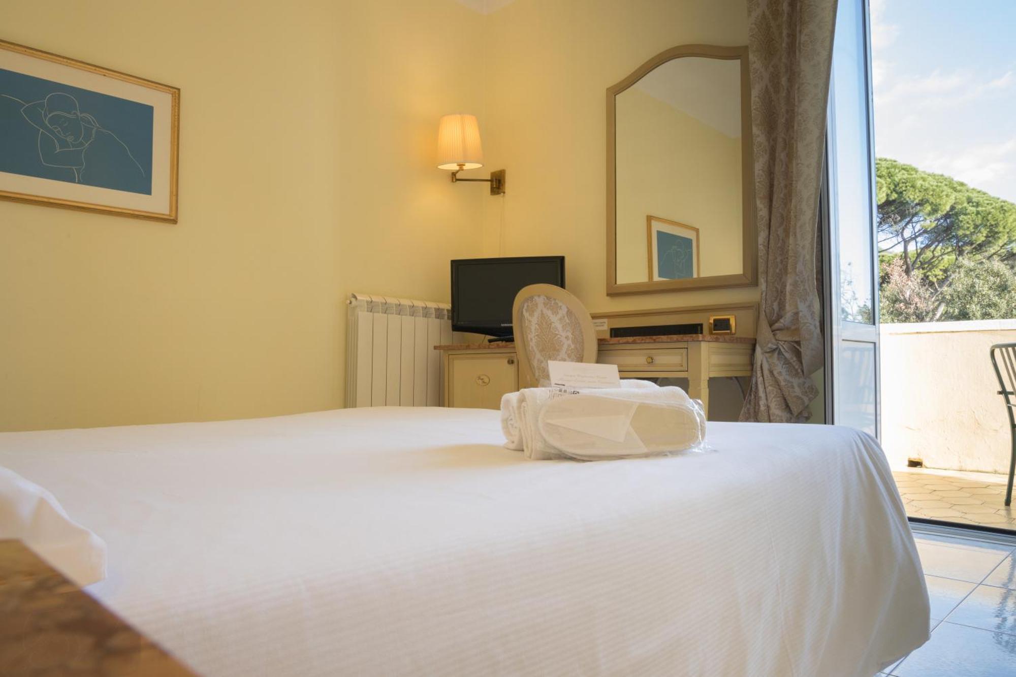 Ena Hotel Arenzano Kültér fotó