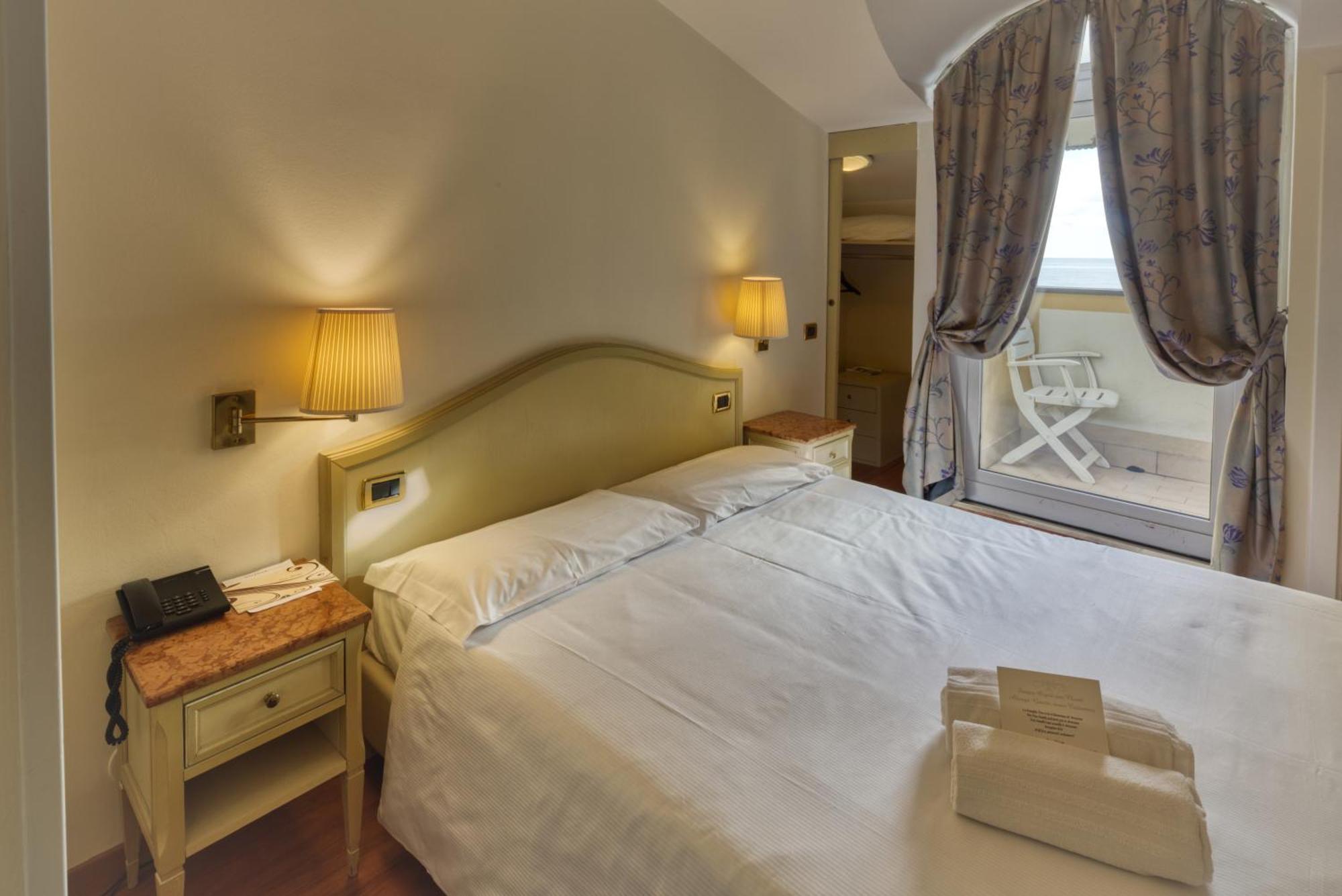 Ena Hotel Arenzano Kültér fotó