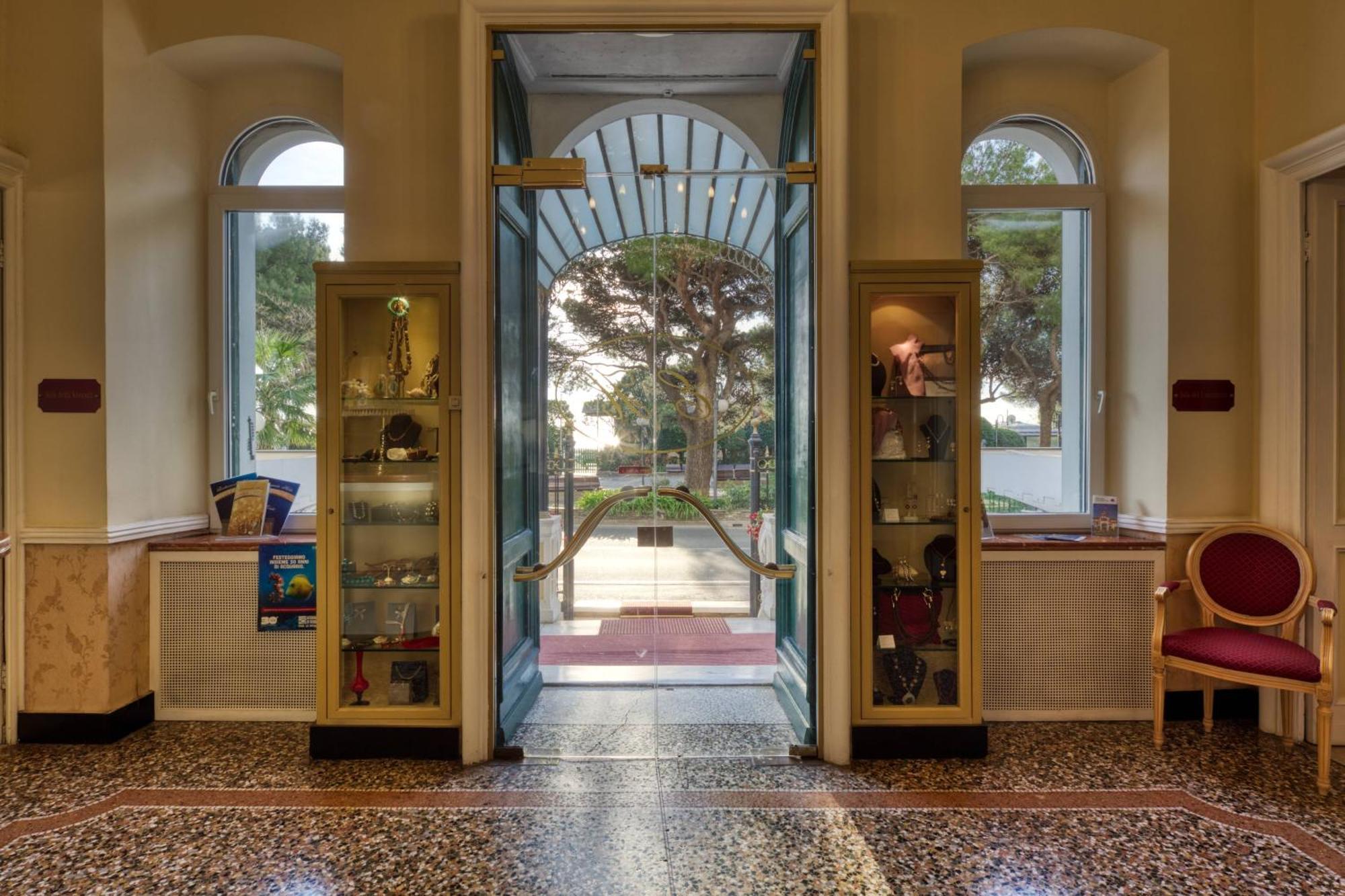 Ena Hotel Arenzano Kültér fotó